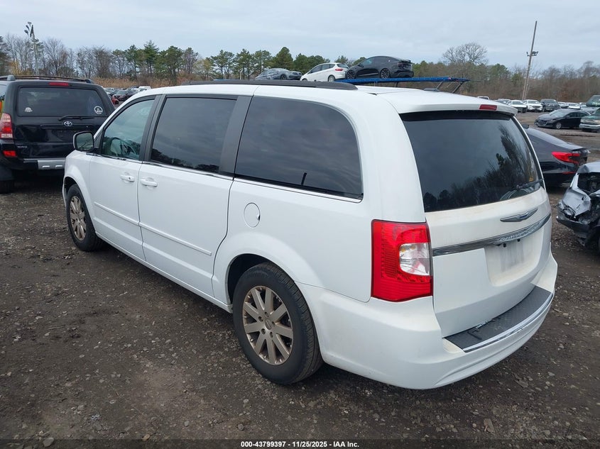 2C4RC1AG3FR665313 2015 CHRYSLER TOWN & COUNTRY photo no. 3