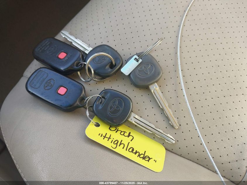 2004 Toyota Highlander Limited V6 VIN: JTEDP21A040025384 Lot: 43799407