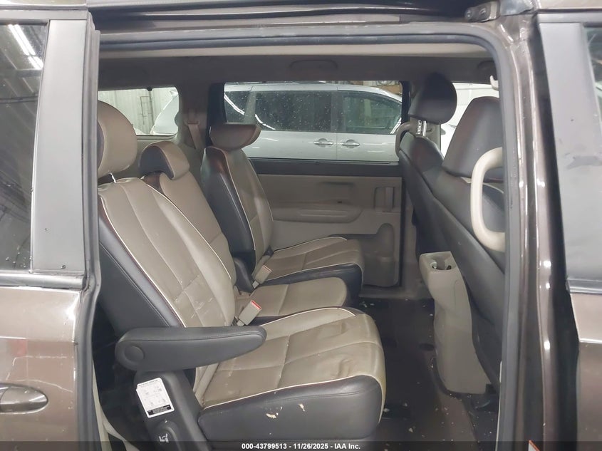 2017 Kia Sedona Lx VIN: KNDMB5C13H6325909 Lot: 43799513