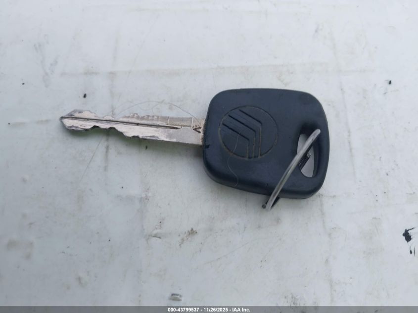 1999 Mercury Cougar V6 VIN: 1ZWFT61L5X5668864 Lot: 43799537