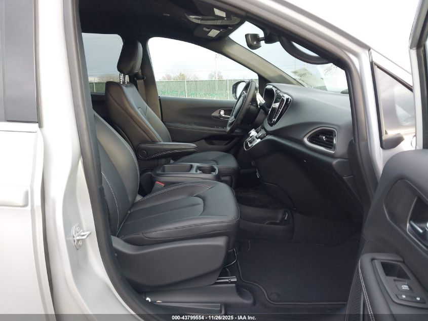 2026 Chrysler Pacifica - 2C4RC1BG3TR192779