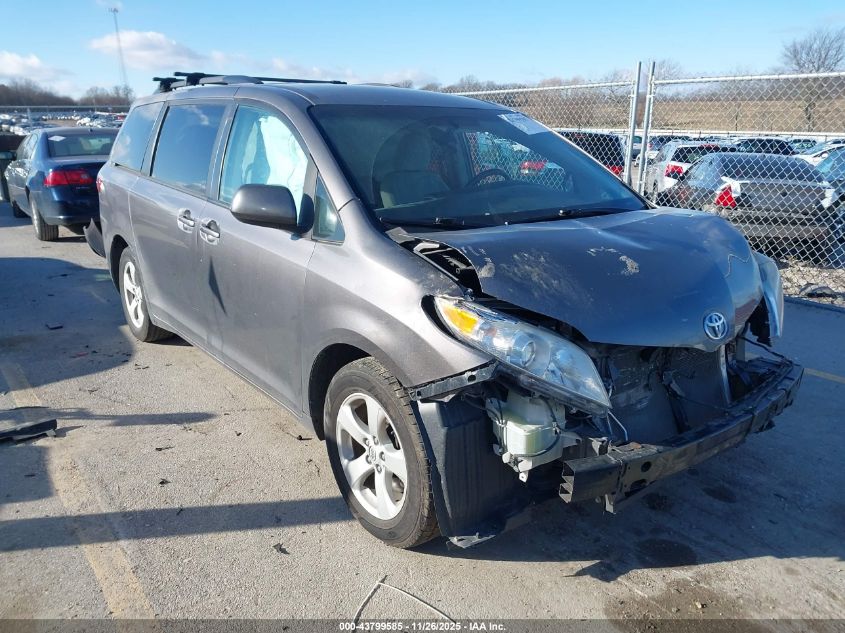 TOYOTA SIENNA LE 8 PASSENGER