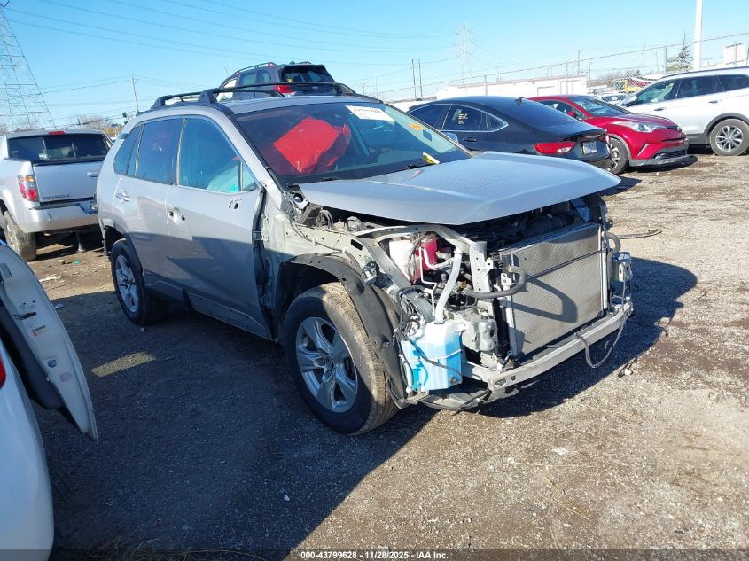 TOYOTA RAV4 HYBRID XLE