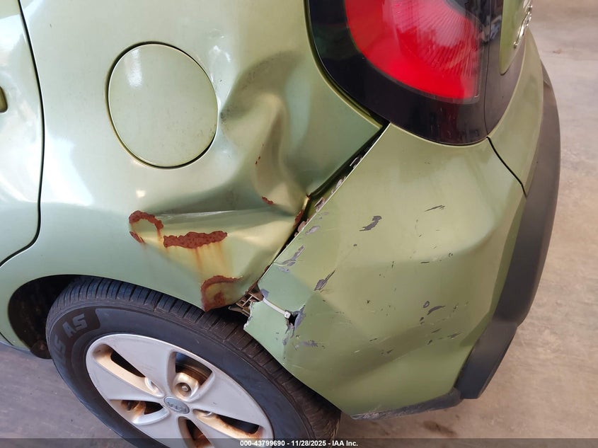 2014 Kia Soul VIN: KNDJN2A28E7724227 Lot: 43799690