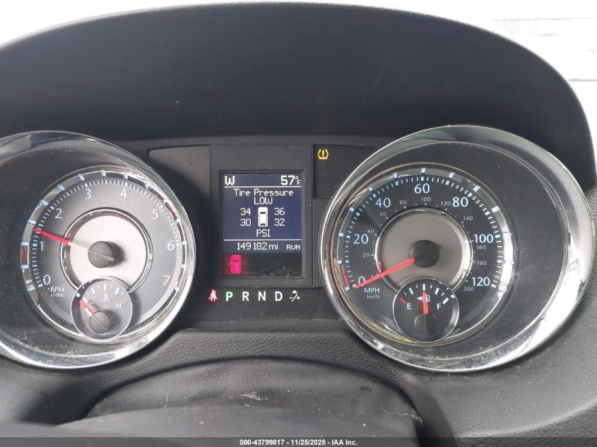 2011 Chrysler Town & Country Touring-L VIN: 2A4RR8DG4BR655509 Lot: 43799817