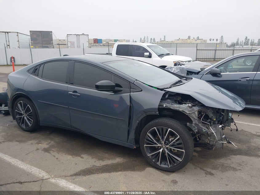 2024 Toyota Prius Xle VIN: JTDACAAU2R3027389 Lot: 43799901
