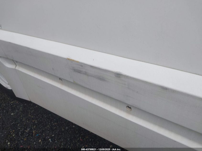 2015 Isuzu Commercial Van VIN: JALB4T179F7W00153 Lot: 43799921