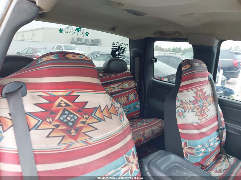 2002 Chevrolet Silverado 1500 VIN: 2GCEC19W621410836 Lot: 43799926