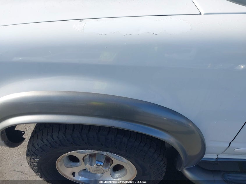 2000 Ford Explorer Xlt VIN: 1FMZU63PXYZA87657 Lot: 43799939