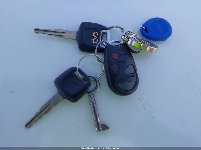 2001 Infiniti G20 Luxury VIN: JNKCP11A81T405012 Lot: 43799941