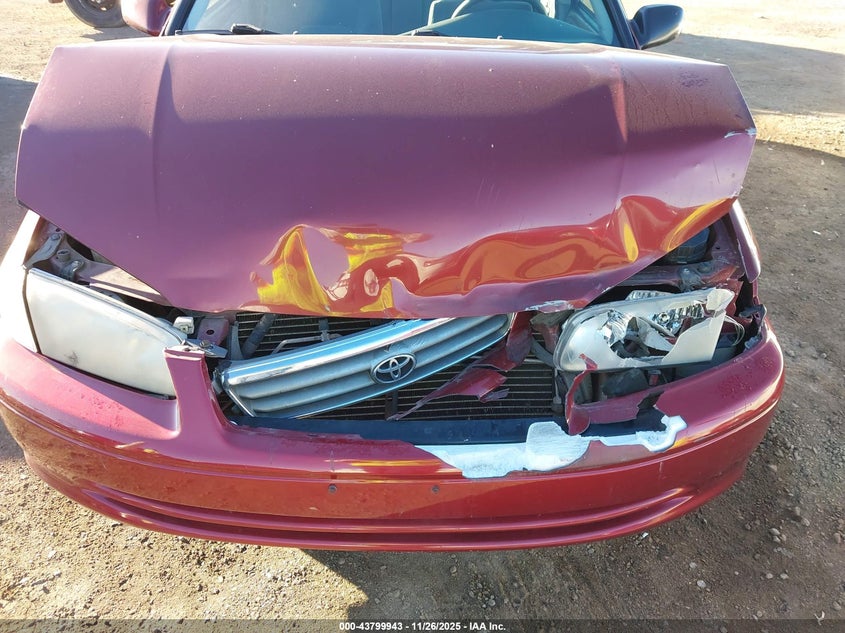 2001 Toyota Camry Le VIN: JT2BG22KX10548872 Lot: 43799943