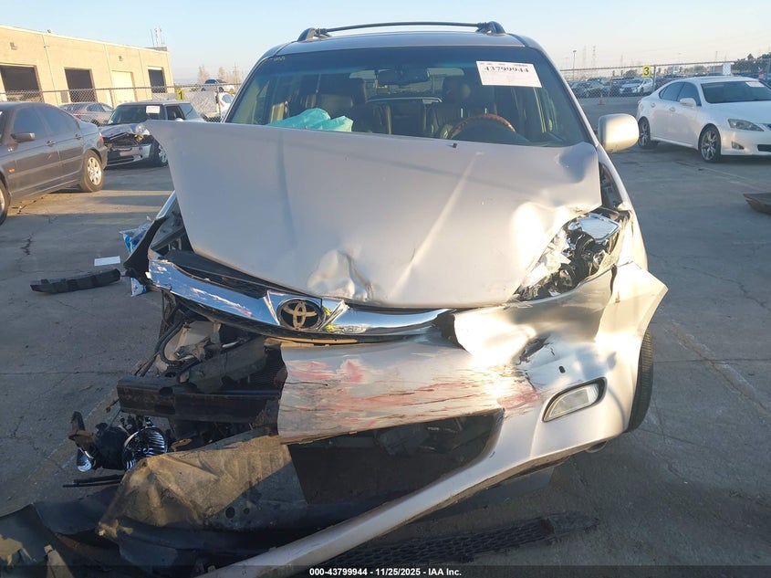 2008 Toyota Sienna Limited VIN: 5TDBK22C28S016120 Lot: 43799944