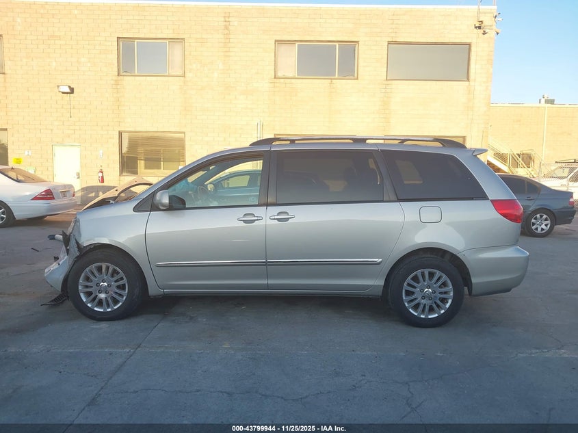 2008 Toyota Sienna Limited VIN: 5TDBK22C28S016120 Lot: 43799944