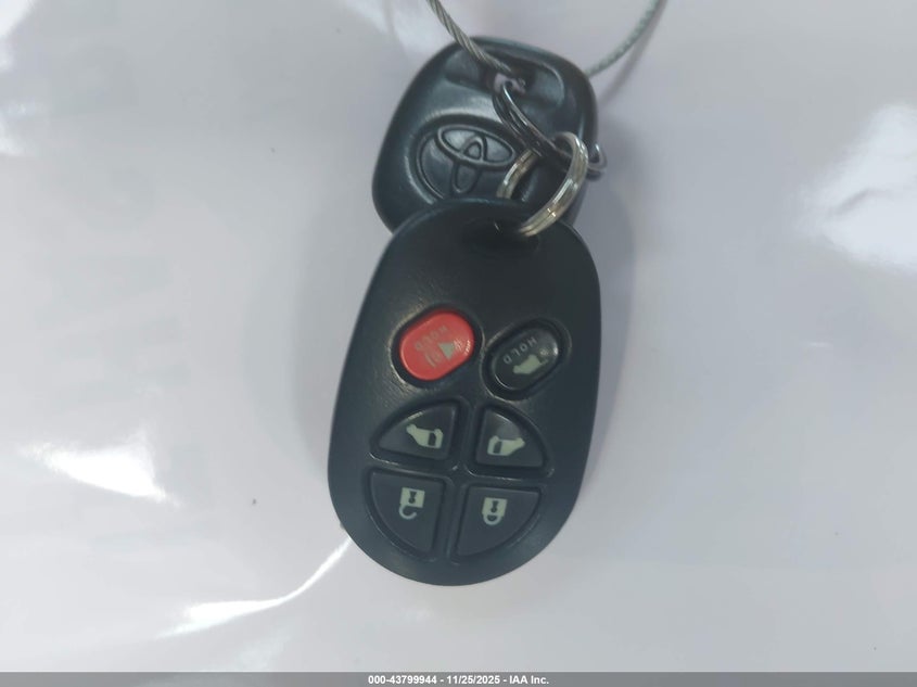 2008 Toyota Sienna Limited VIN: 5TDBK22C28S016120 Lot: 43799944