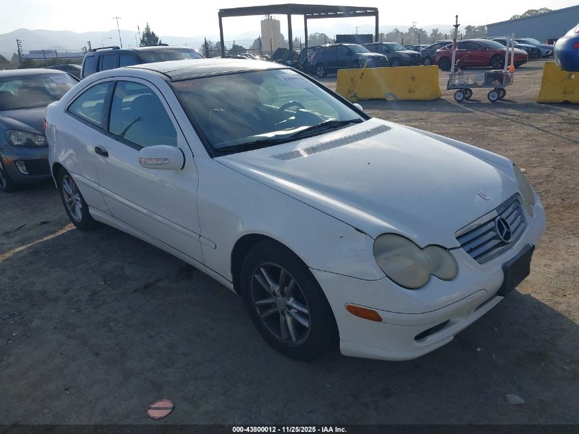 VOLKSWAGEN GOLF GTI 4-DOOR