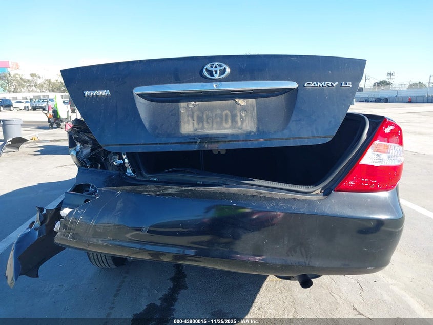 2003 Toyota Camry Le VIN: JTDBE32K130215997 Lot: 43800015