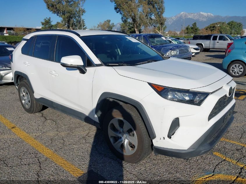 TOYOTA RAV4 LE
