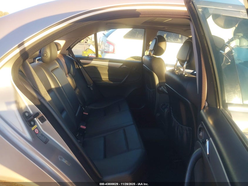 2005 Mercedes-Benz C 230 Kompressor Sport VIN: WDBRF40J45A683729 Lot: 43800029