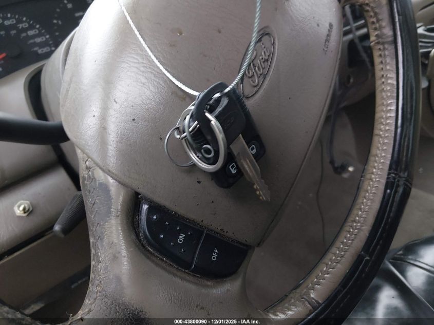 2002 Ford F-250 Lariat/Xl/Xlt VIN: 1FTNW21F32ECO3456 Lot: 43800090