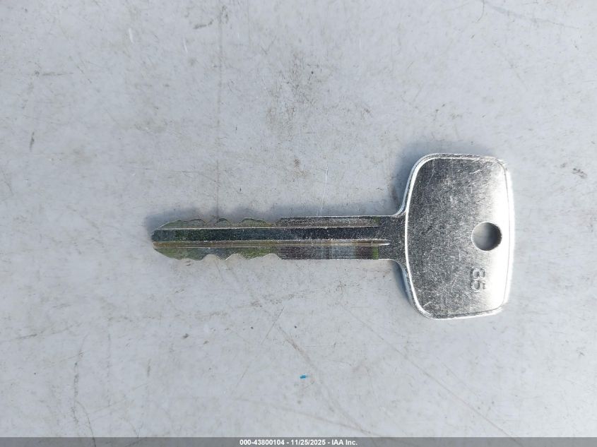 2001 Toyota Celica Gt VIN: JTDDR32T610111721 Lot: 43800104