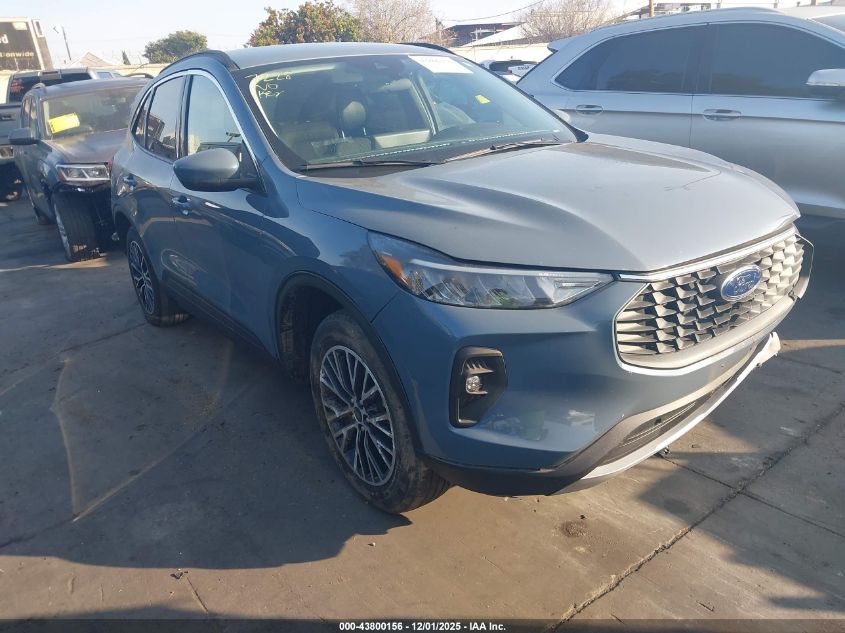 FORD ESCAPE PHEV