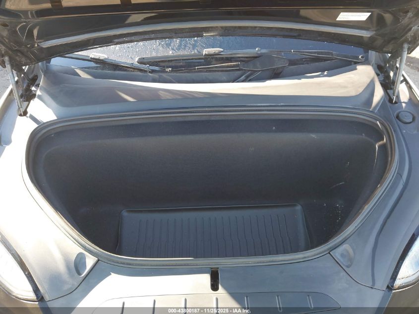 2023 Tesla Model X Plaid Tri Motor All-Wheel Drive VIN: 7SAXCBE66PF428457 Lot: 43800187