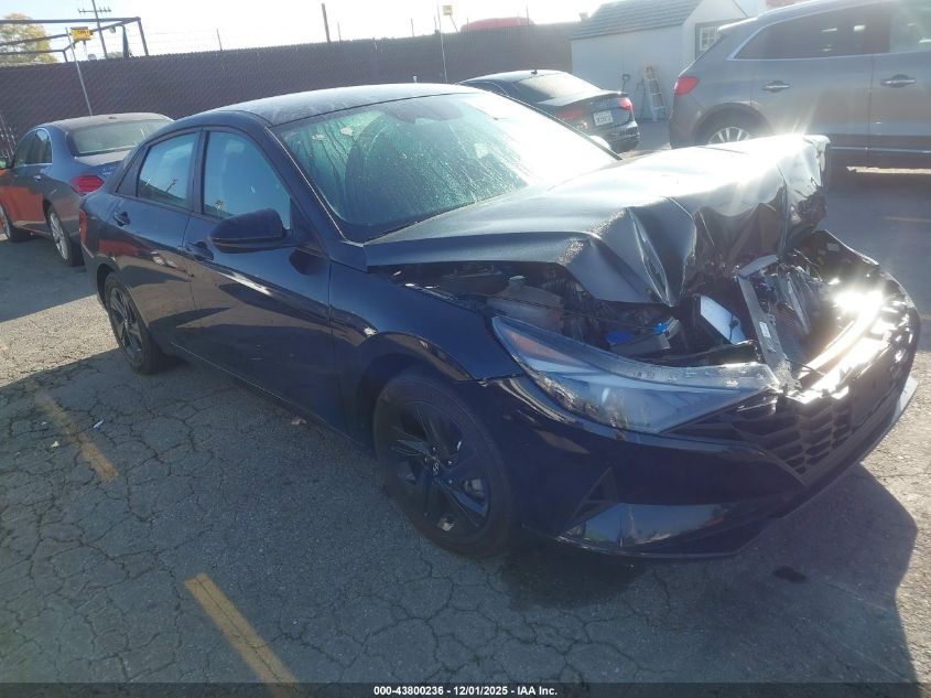 HYUNDAI ELANTRA BLUE