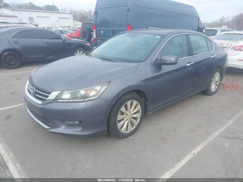 1HGCR3F82EA010775 2014 HONDA ACCORD photo no. 2