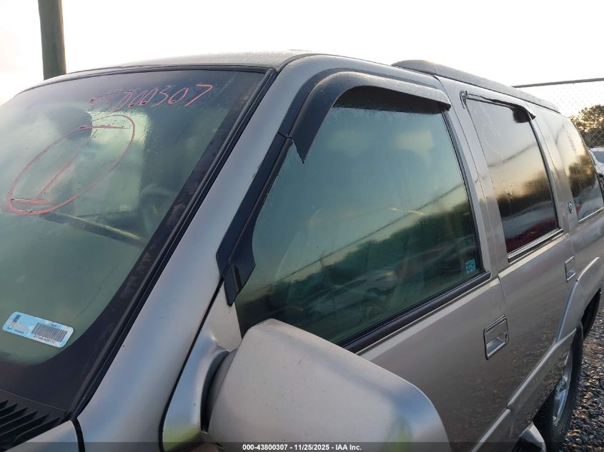 2000 Cadillac Escalade Standard VIN: 1GYEK13RXYR122365 Lot: 43800307