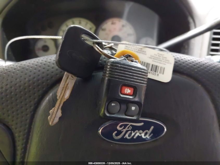 2003 Ford Escape Xlt VIN: 1FMYU93183KA79017 Lot: 43800339