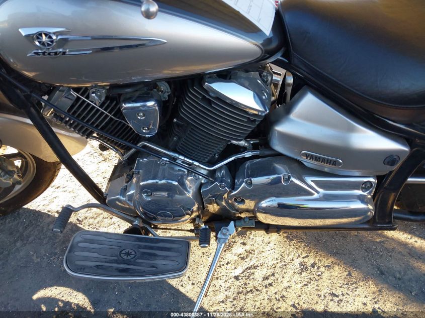 2004 Yamaha Xvs1100 A VIN: JYAVP11Y94A005785 Lot: 43800387