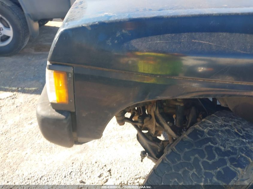 1993 Nissan Truck Short Wheelbase VIN: 1N6SD11Y0PC387002 Lot: 43800413