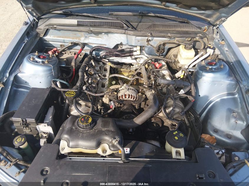 2007 Ford Mustang Gt Deluxe/Gt Premium VIN: 1ZVHT82H575241056 Lot: 43800415