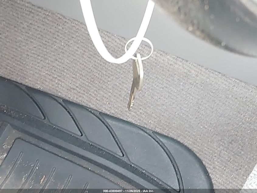 2002 Subaru Forester L VIN: JF1SF63502G750581 Lot: 43800497