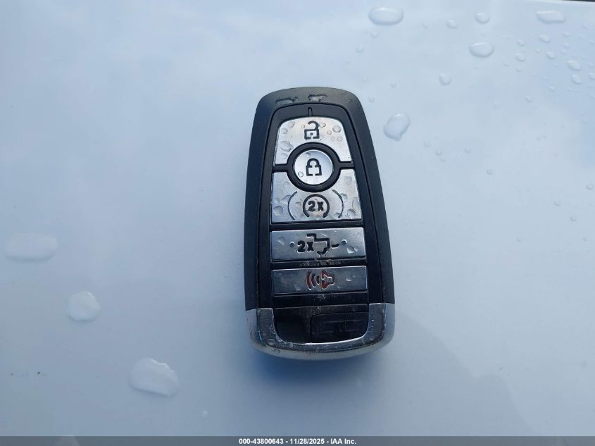 2017 Ford F-350 Platinum VIN: 1FT8W3BT7HEF03131 Lot: 43800643