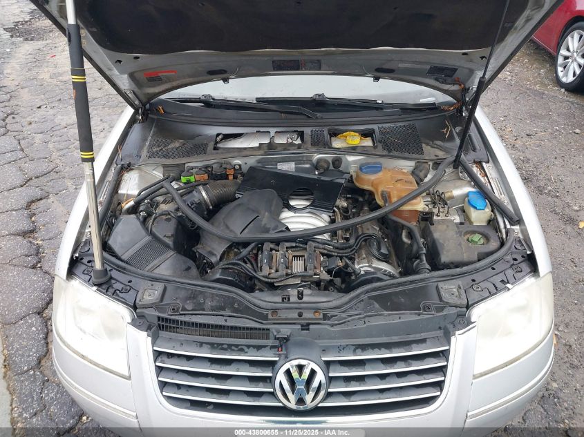 2002 Volkswagen Passat Glx VIN: WVWTH63B22P356725 Lot: 43800655