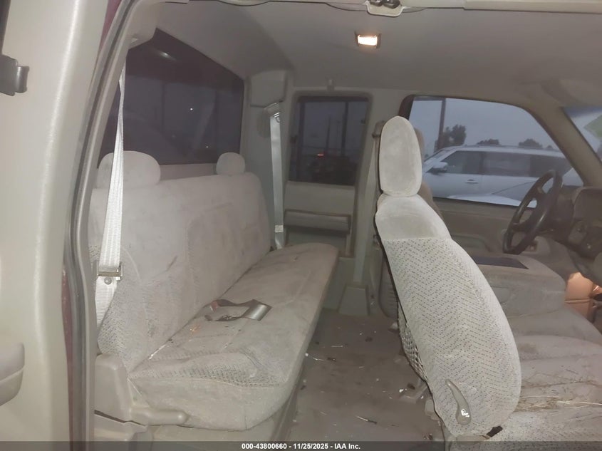 1996 Chevrolet Gmt-400 C1500 VIN: 2GCEC19R9T1252441 Lot: 43800660