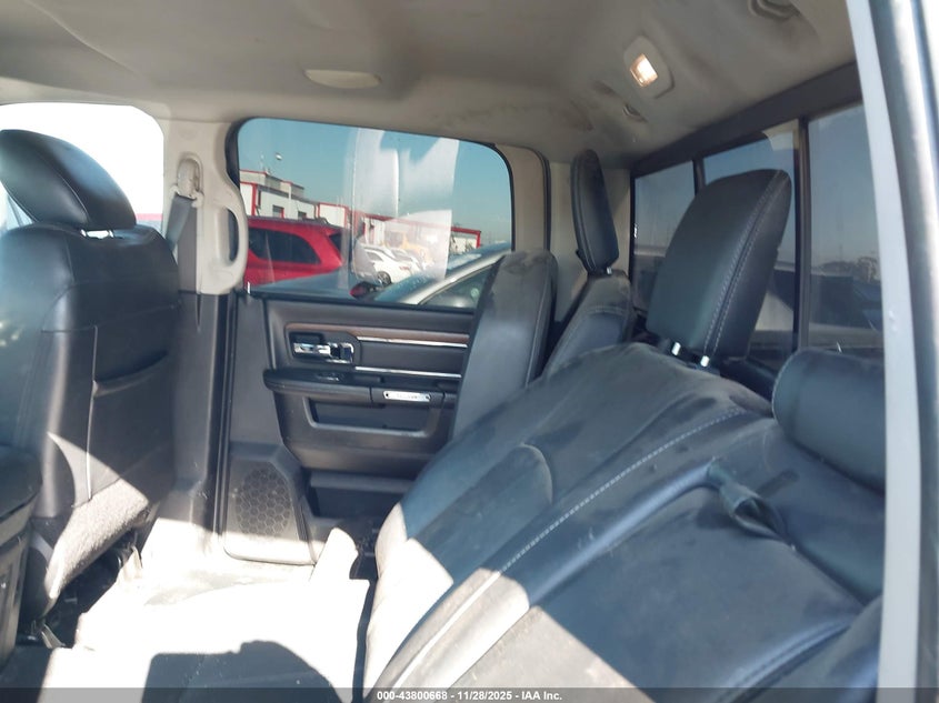 2018 Ram 3500 Laramie 4X4 8' Box VIN: 3C63RRJLXJG132378 Lot: 43800668