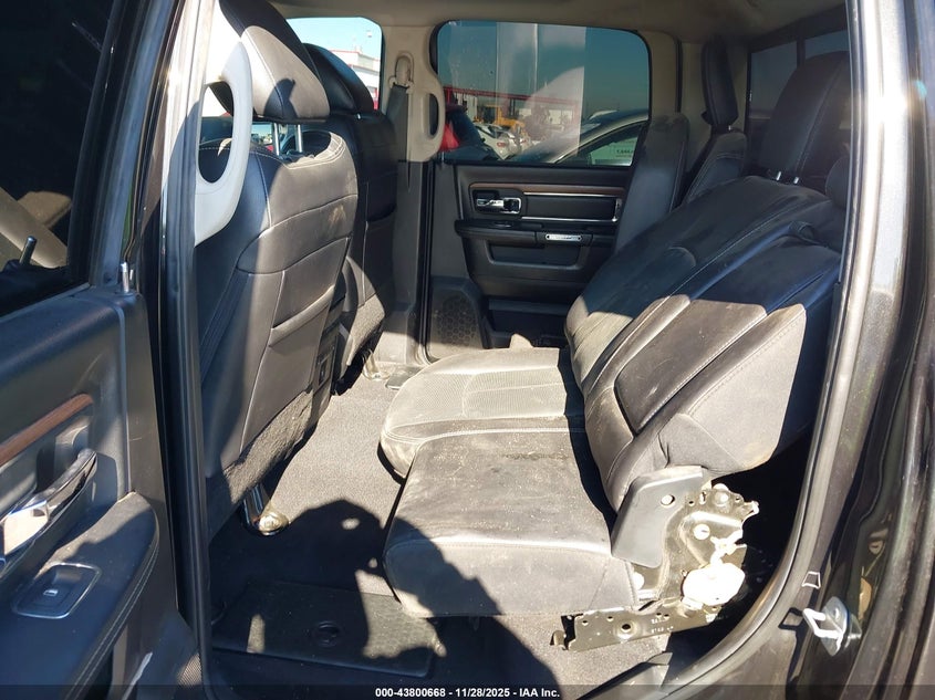 2018 Ram 3500 Laramie 4X4 8' Box VIN: 3C63RRJLXJG132378 Lot: 43800668