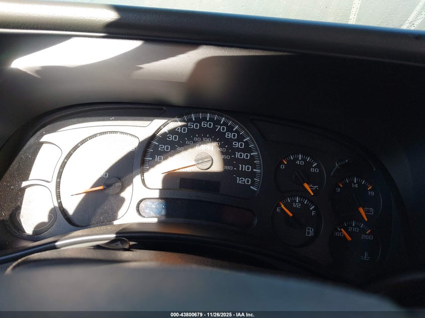 2005 Chevrolet Suburban 1500 Lt VIN: 3GNEC16Z15G205491 Lot: 43800679