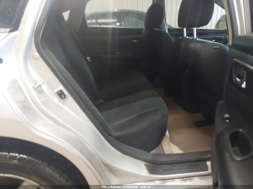 2015 Nissan Altima 2.5/2.5 S/2.5 Sl/2.5 Sv VIN: 1N4AL3AP4FN890657 Lot: 43800793