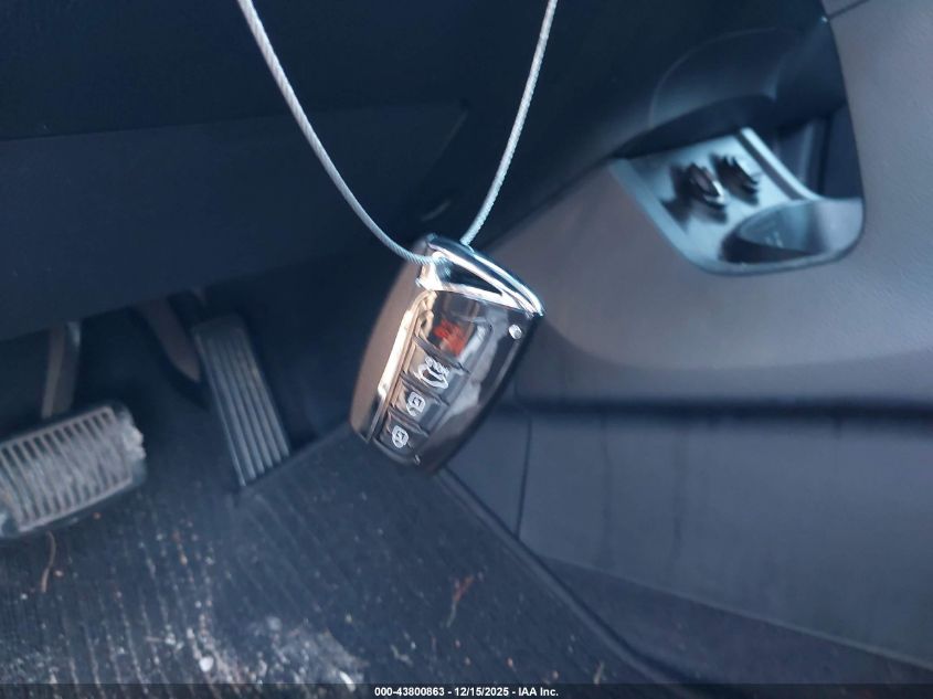 2018 Hyundai Santa Fe Sport 2.4L VIN: 5NMZU3LB1JH053060 Lot: 43800863