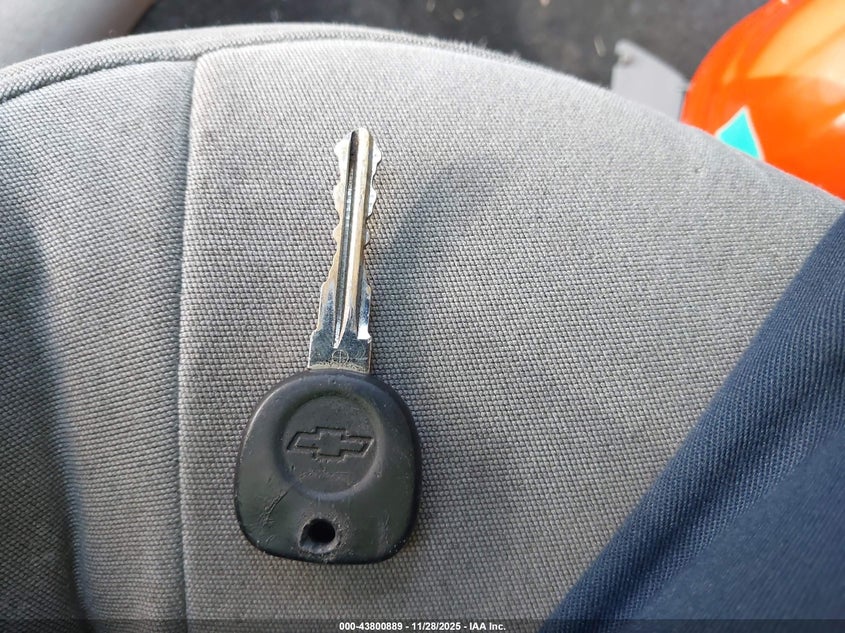 2008 Chevrolet Cobalt Ls VIN: 1G1AK18FX87103709 Lot: 43800889