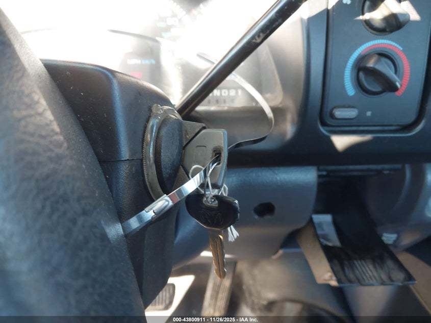 2000 Dodge Ram 1500 St VIN: 1B7HC16Y7YS518975 Lot: 43800911