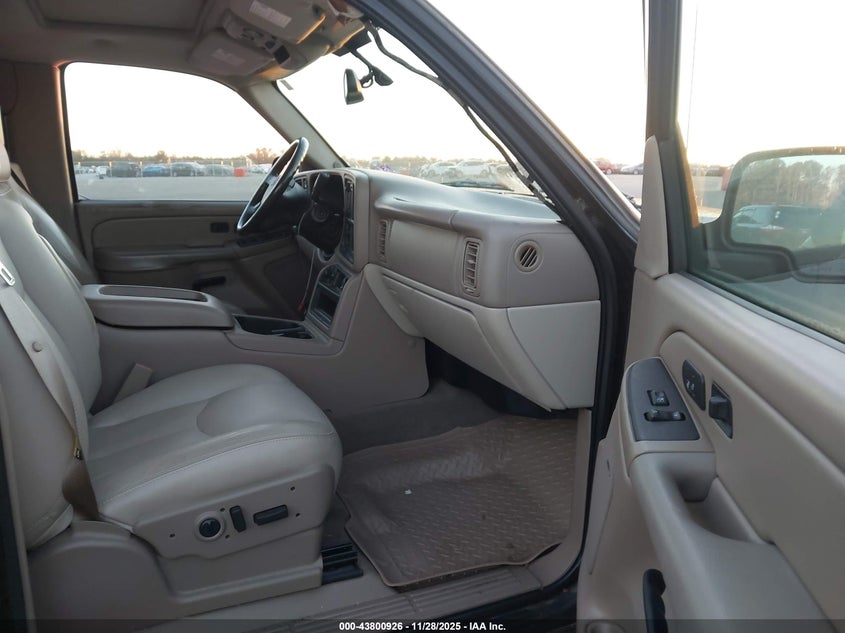 3GNEK12Z26G131718 2006 CHEVROLET AVALANCHE photo no. 5