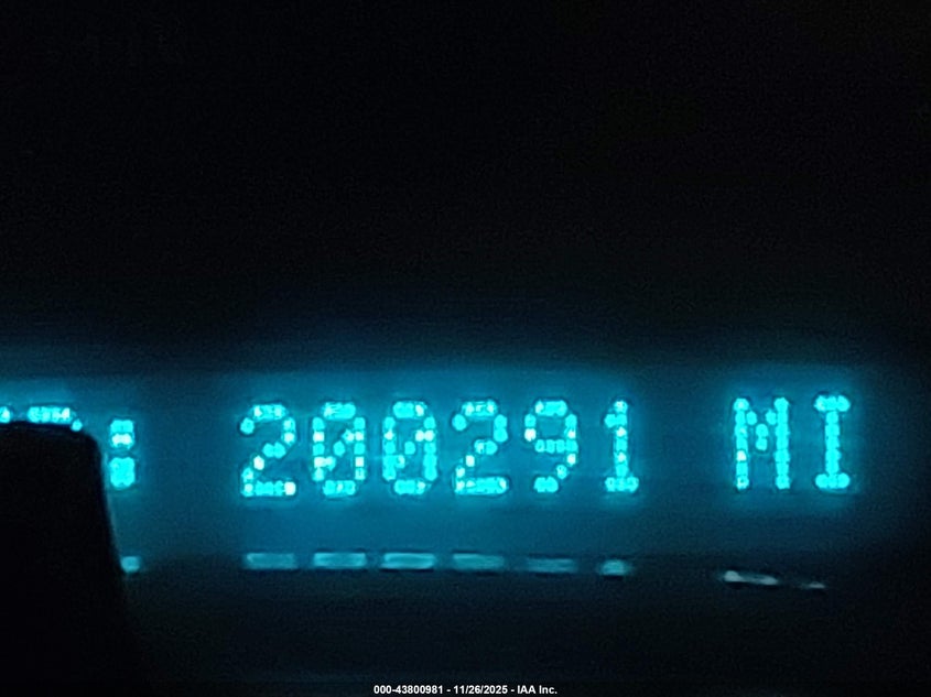 2003 GMC Sierra 2500Hd Sle VIN: 1GTHK23163F215770 Lot: 43800981