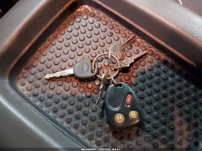 2003 GMC Sierra 2500Hd Sle VIN: 1GTHK23163F215770 Lot: 43800981