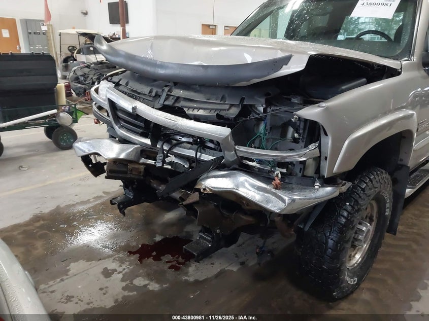 2003 GMC Sierra 2500Hd Sle VIN: 1GTHK23163F215770 Lot: 43800981