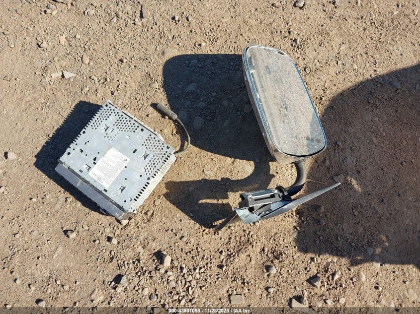 1990 Chevrolet Gmt-400 C1500 VIN: 2GCEC19K3L1151026 Lot: 43801058