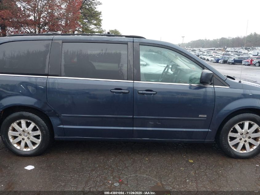 2008 Chrysler Town & Country Touring VIN: 2A8HR54P88R839028 Lot: 43801084